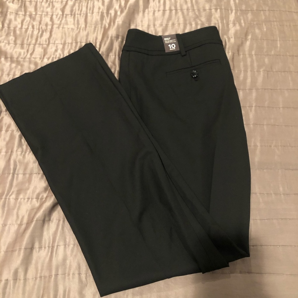 Limited Drew fit Bootcut pants. Size 10. NWT